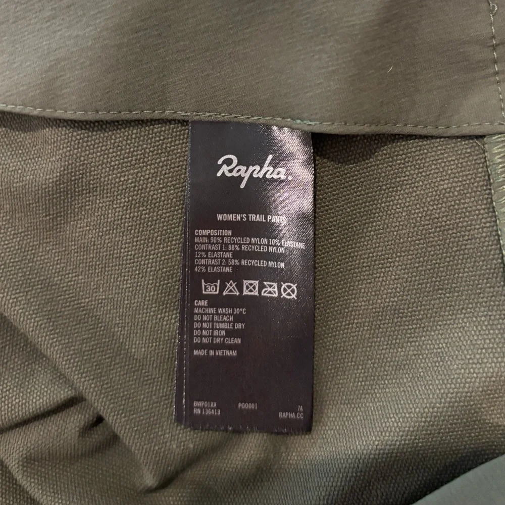Rapha Women’s MTB Trail Pants in size Small, olive green. In perfect condition! - Picture 10 of 13